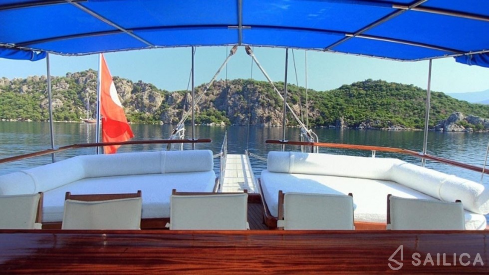 Gulet - Yacht Charter Sailica