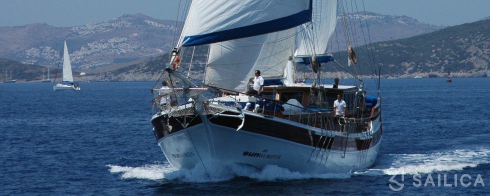 Gulet - Yacht Charter Sailica