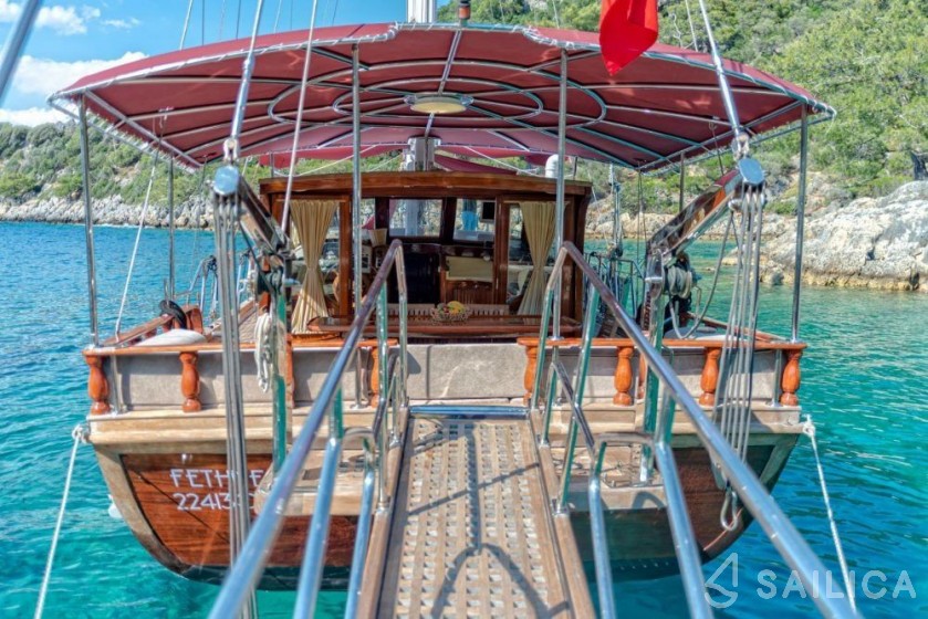 Gulet - Yacht Charter Sailica