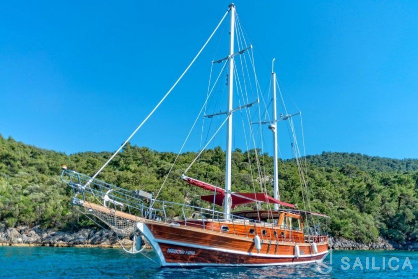 Gulet - Yacht Charter Sailica