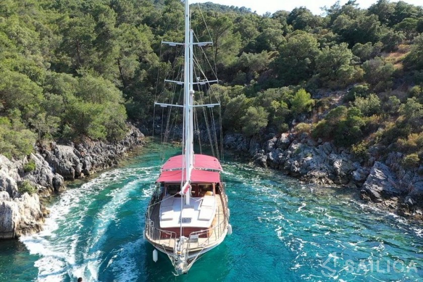 Gulet - Yacht Charter Sailica