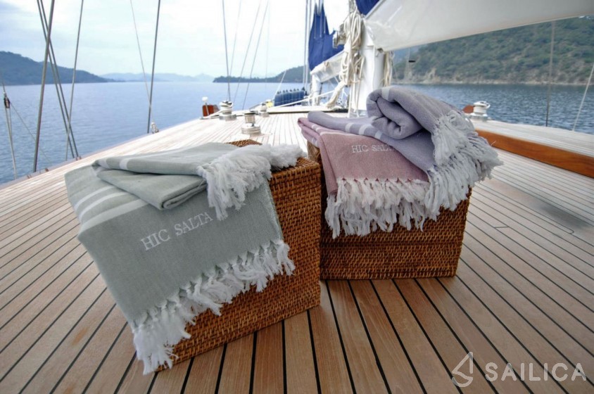Gulet - Yacht Charter Sailica
