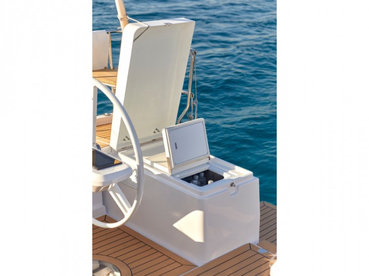 Elan Impression 43 - Yacht Charter Sailica