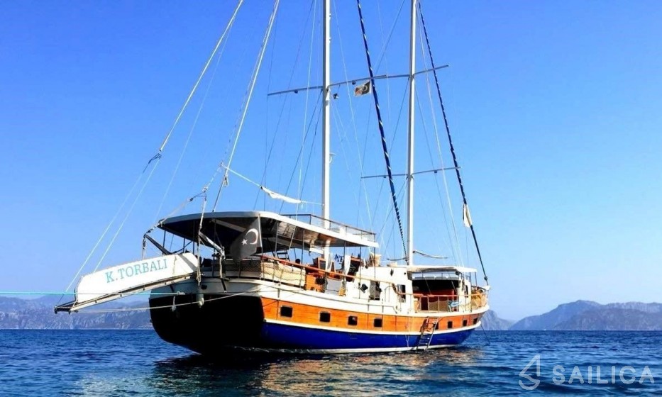 Gulet - Yacht Charter Sailica
