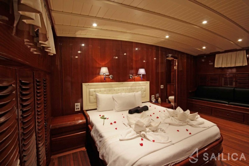 Gulet - Yacht Charter Sailica
