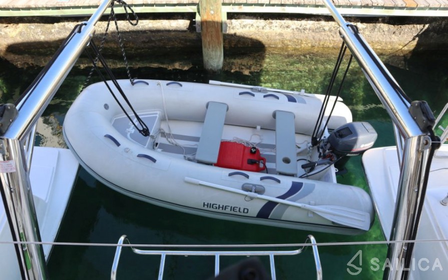 Lagoon 40 Power Catamaran - Yacht Charter Sailica