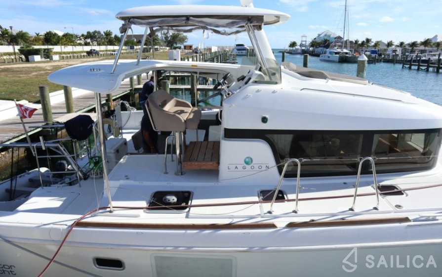 Lagoon 40 Power Catamaran - Yacht Charter Sailica