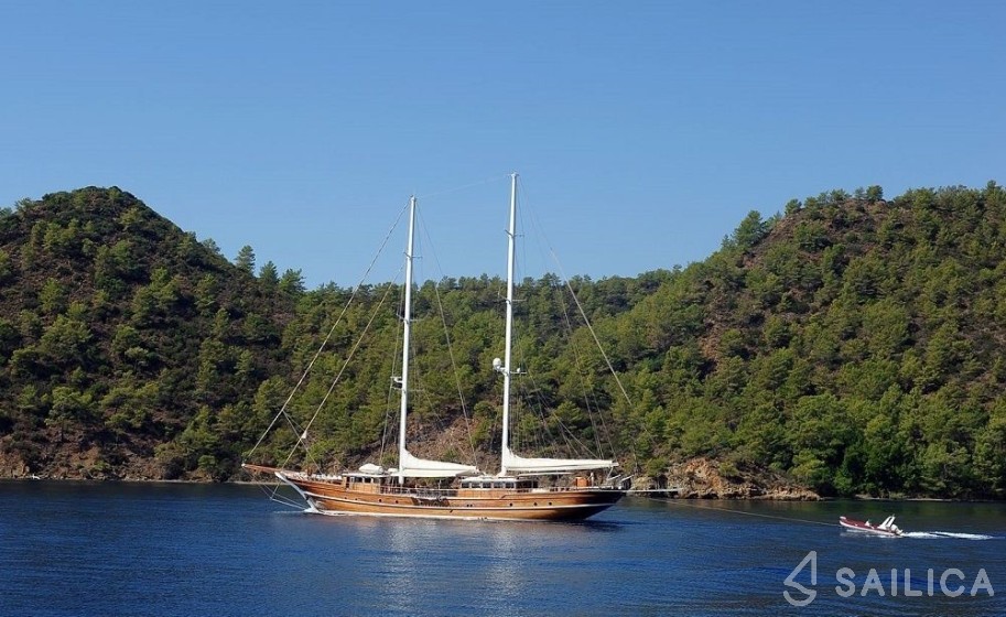 Gulet - Yacht Charter Sailica