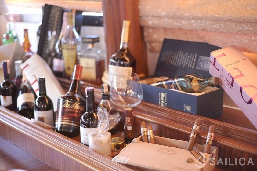 Gulet - Yacht Charter Sailica