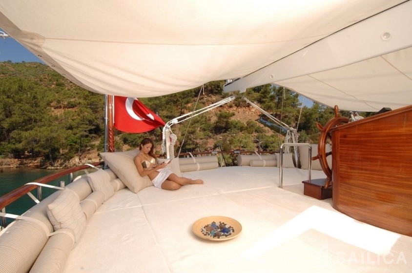 Gulet - Yacht Charter Sailica