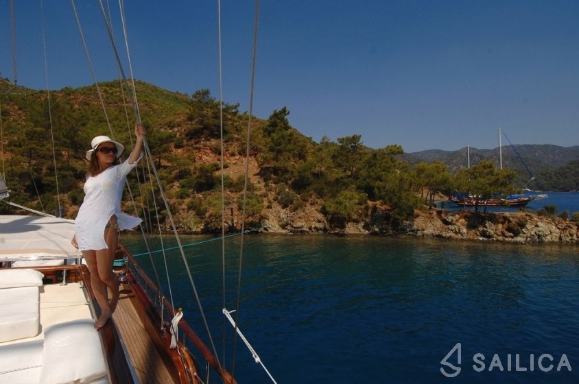Gulet - Yacht Charter Sailica