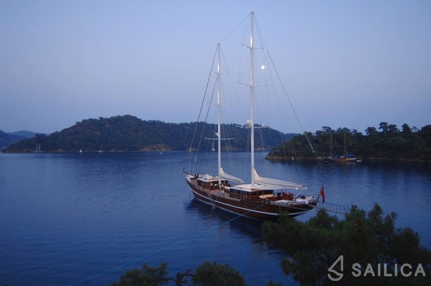 Gulet - Yacht Charter Sailica