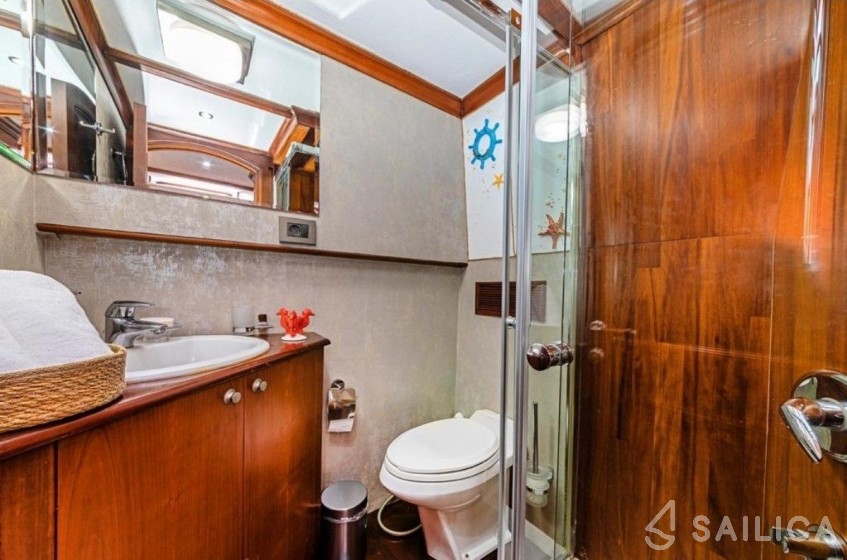 Gulet - Yacht Charter Sailica
