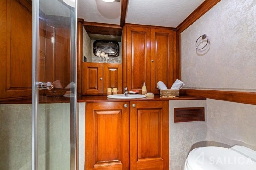 Gulet - Yacht Charter Sailica