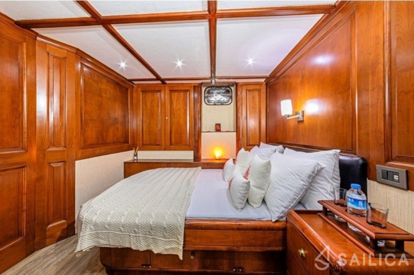Gulet - Yacht Charter Sailica