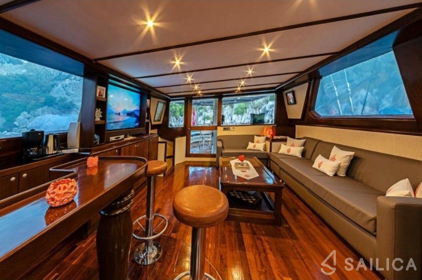 Gulet - Yacht Charter Sailica