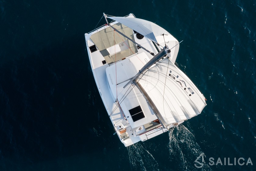 Bali Catsmart - Yacht Charter Sailica