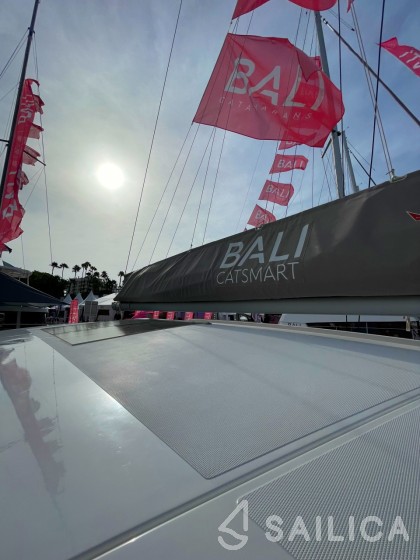 Bali Catsmart - Yacht Charter Sailica