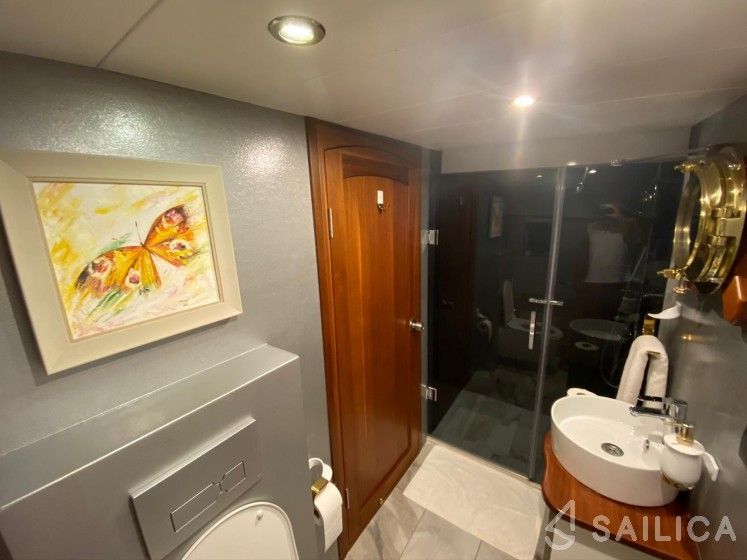Gulet - Yacht Charter Sailica
