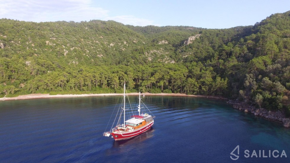 Gulet - Yacht Charter Sailica