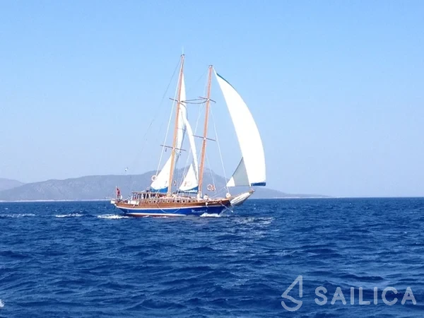 Gulet - Yacht Charter Sailica