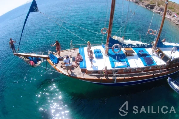 Gulet - Yacht Charter Sailica