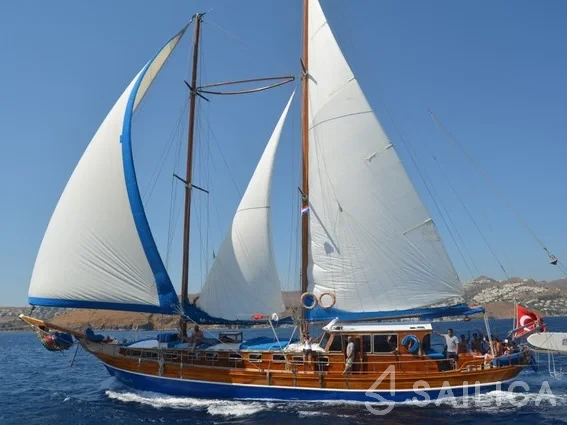 Gulet - Yacht Charter Sailica