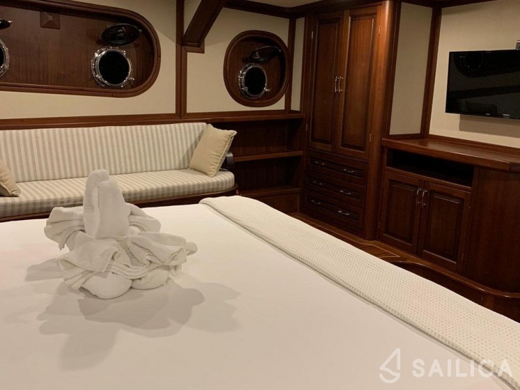 Gulet - Yacht Charter Sailica