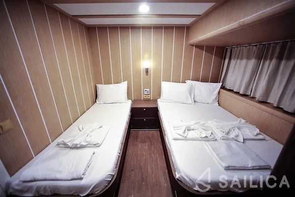 Gulet - Yacht Charter Sailica