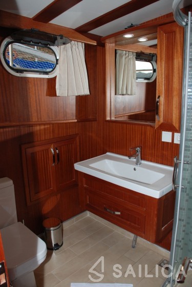 Gulet - Yacht Charter Sailica