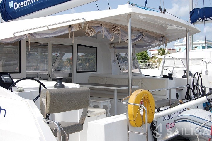 Nautitech Open 40 - Yacht Charter Sailica
