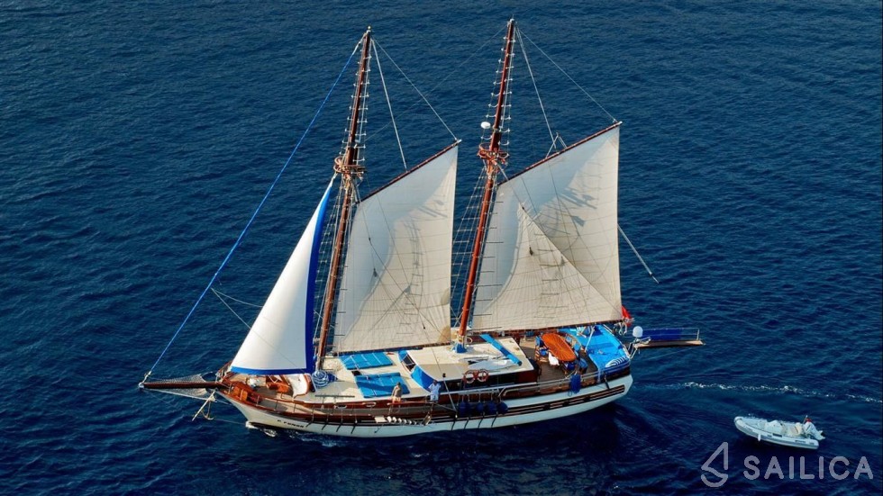 Gulet - Yacht Charter Sailica