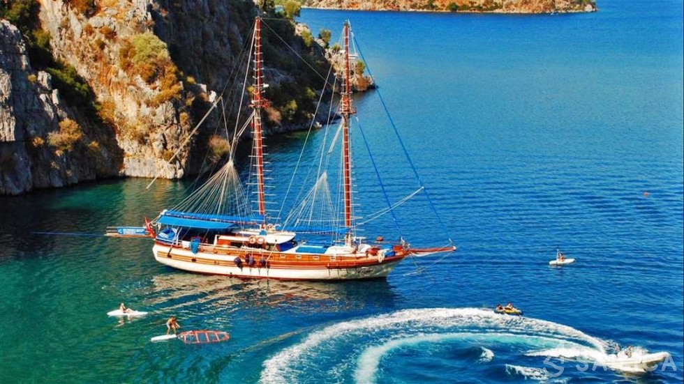 Gulet - Yacht Charter Sailica