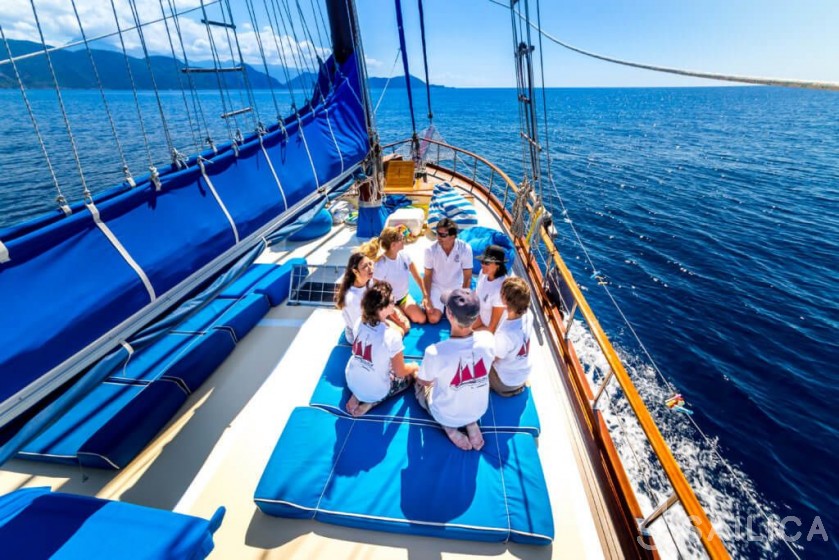 Gulet - Yacht Charter Sailica