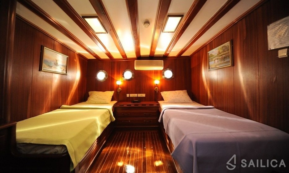 Gulet - Yacht Charter Sailica