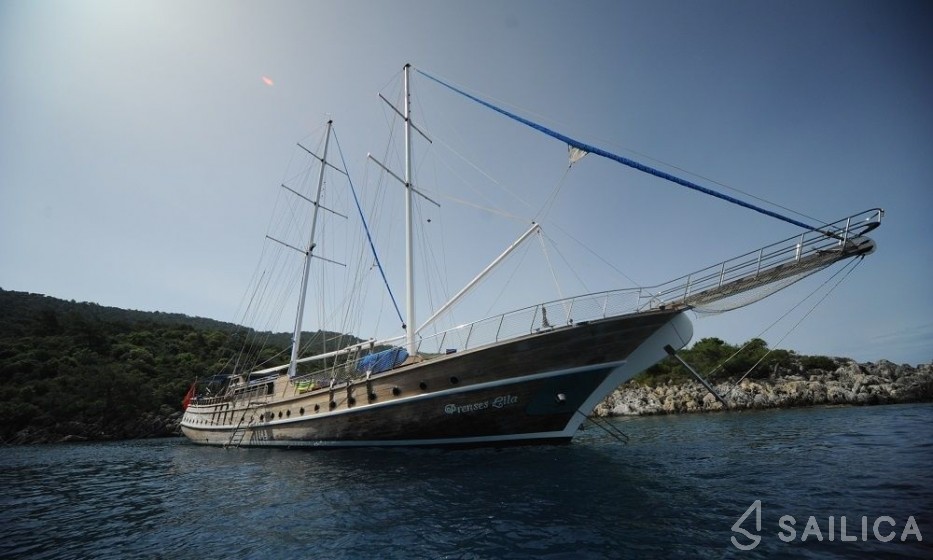Gulet - Yacht Charter Sailica
