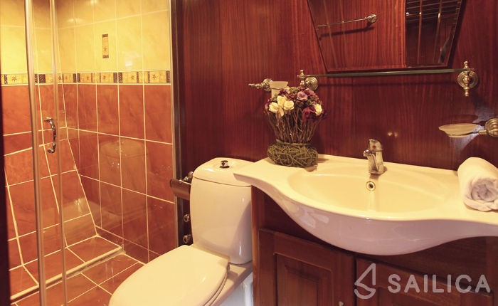 Gulet - Yacht Charter Sailica