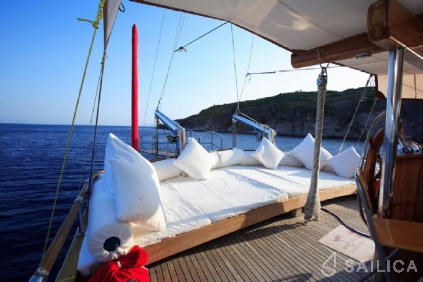 Gulet - Yacht Charter Sailica