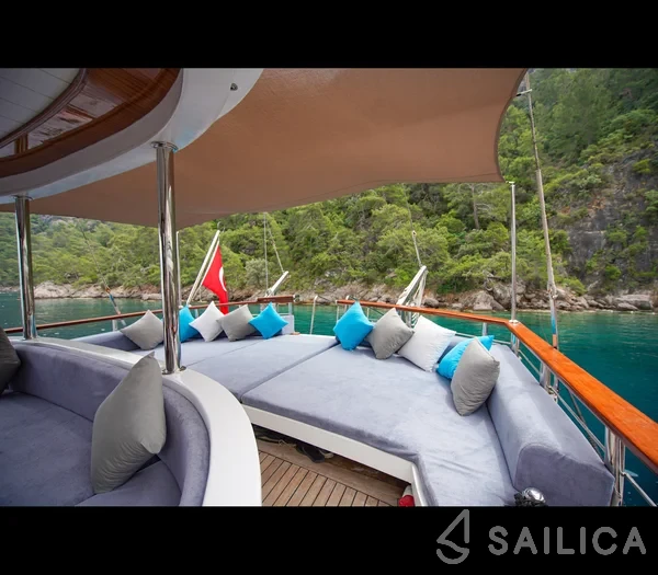 Gulet - Yacht Charter Sailica