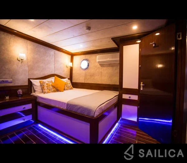 Gulet - Yacht Charter Sailica
