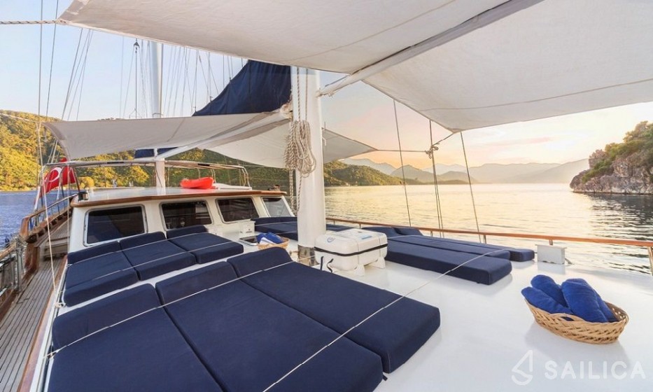 Gulet - Yacht Charter Sailica