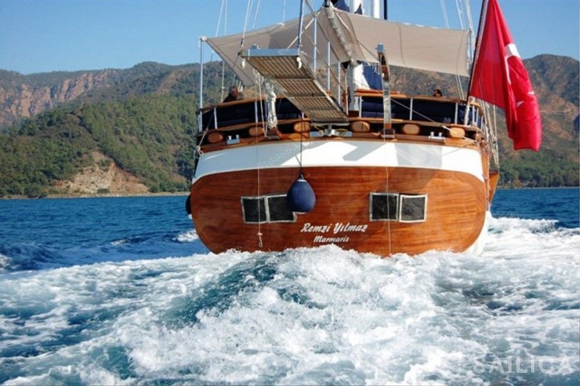 Gulet - Yacht Charter Sailica