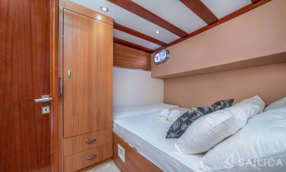 Gulet - Yacht Charter Sailica