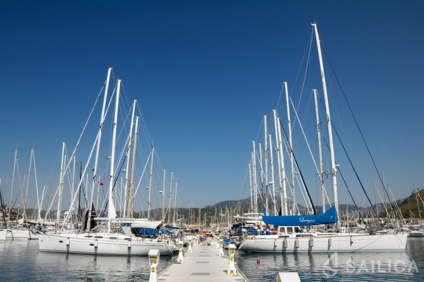 Gulet - Yacht Charter Sailica
