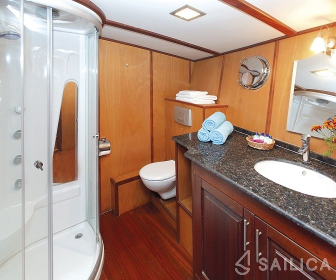 Gulet - Yacht Charter Sailica