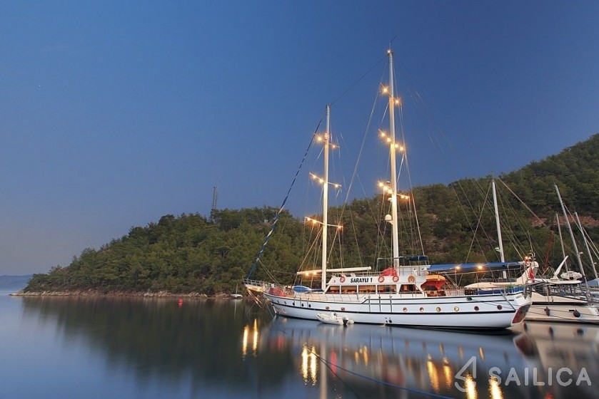 Gulet - Yacht Charter Sailica