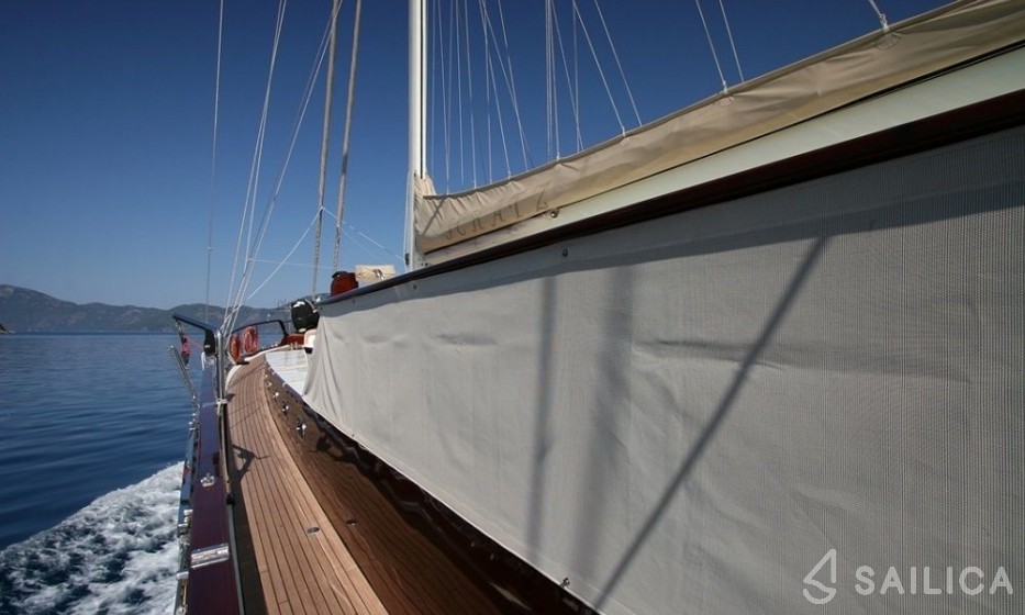 Gulet - Yacht Charter Sailica