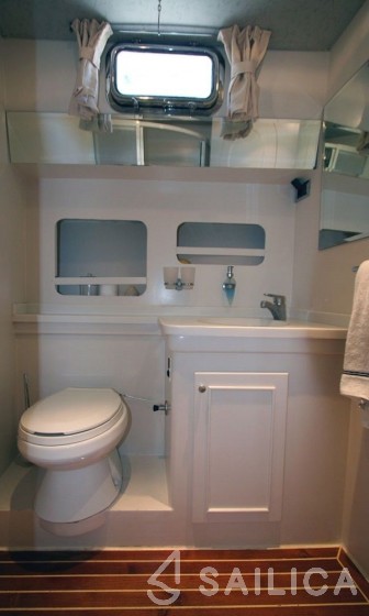 Gulet - Yacht Charter Sailica