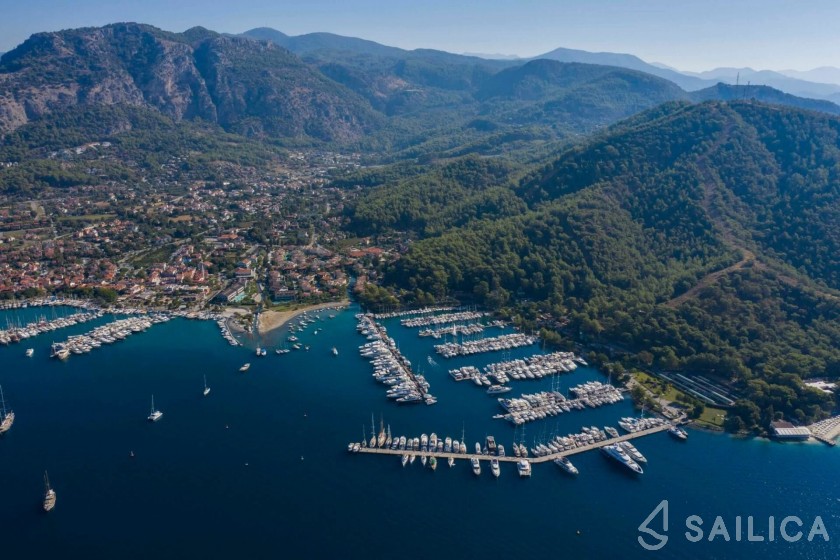 Gulet - Yacht Charter Sailica