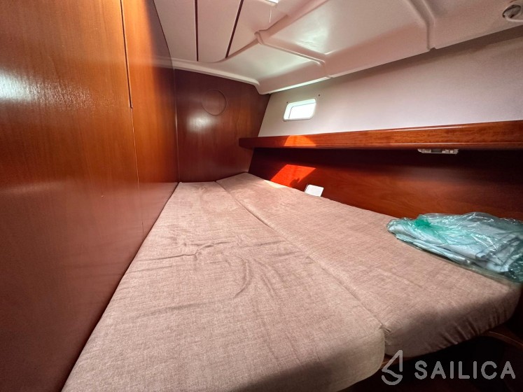 Beneteau 473 - Yacht Charter Sailica